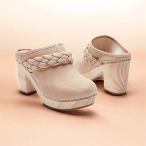 Dolce Vita Hila Braided Beige Women's Clogs with suede uppers